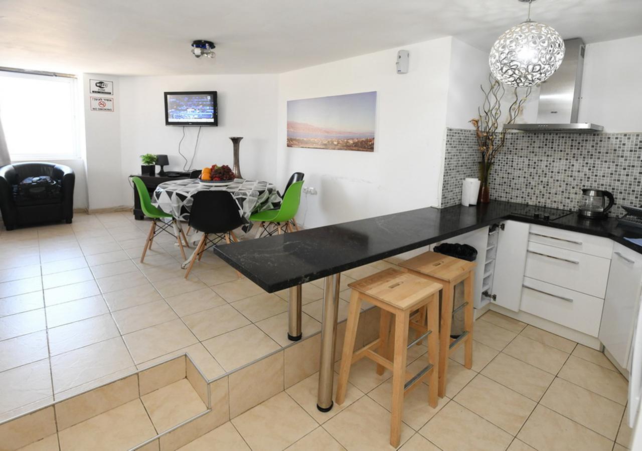 Avi'S Suites Eilat Exterior photo